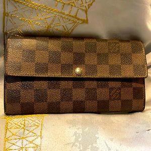 Louis Vuitton Damier Eben wallet